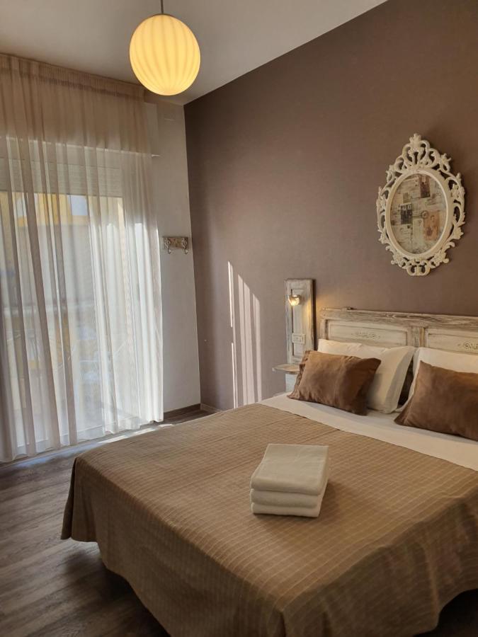 Hotel Esedra 3*
